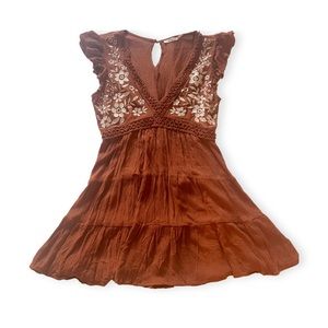 Francesca’s Mi Ami Boho Dress | Women Size M | Rust & Floral Embroidery